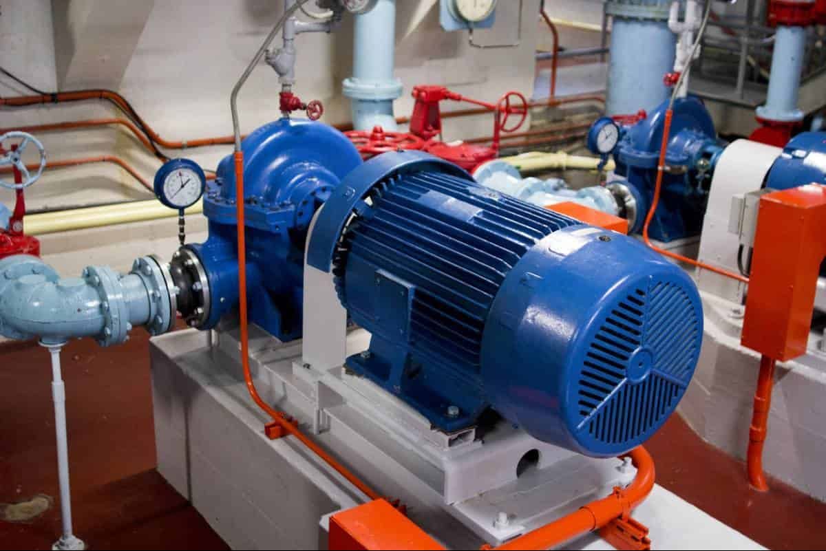 ما هي اهمية اجراء ضبط محاذاة للمضخات؟
